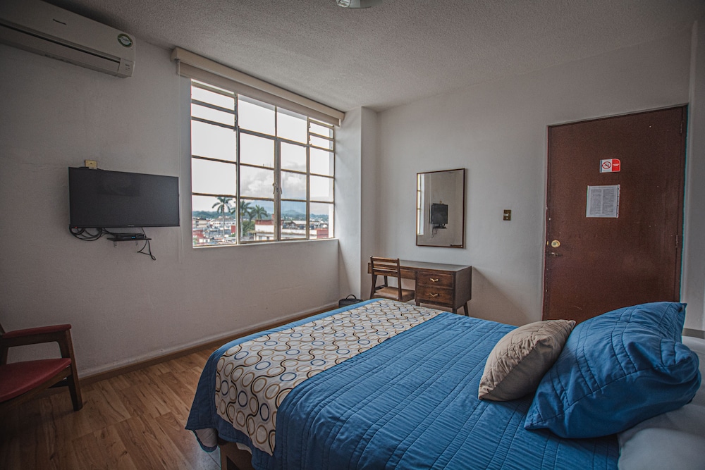 Hotel Palacio 12/57