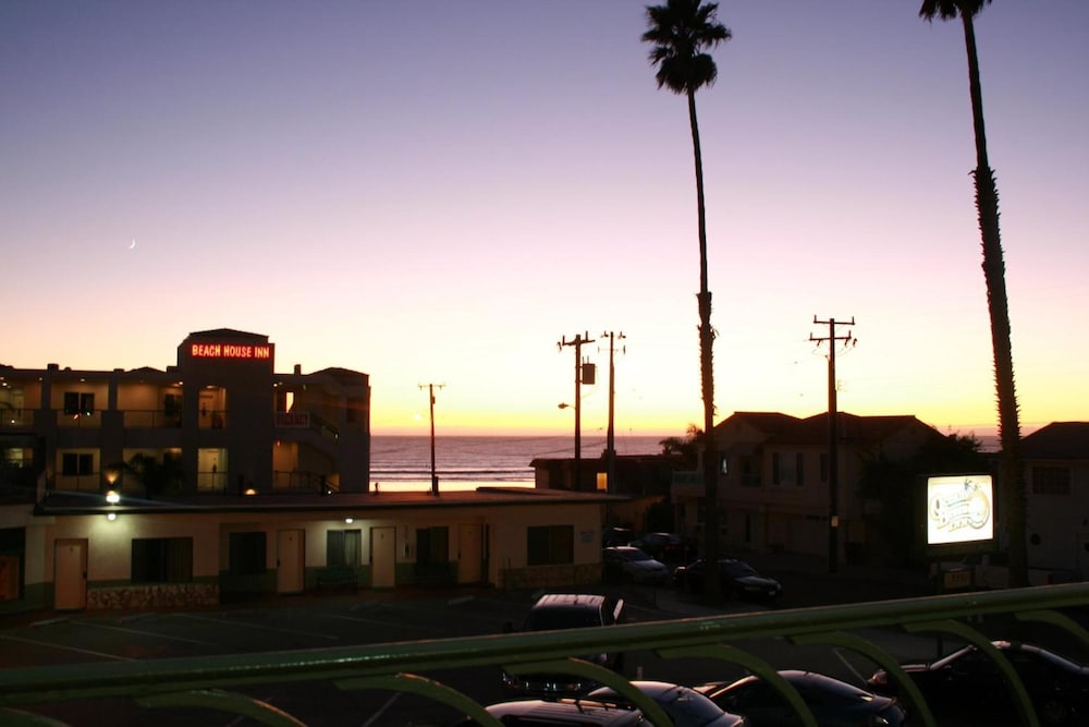 Motel6 Pismo Beach, CA - Pacific Ocean 44/52