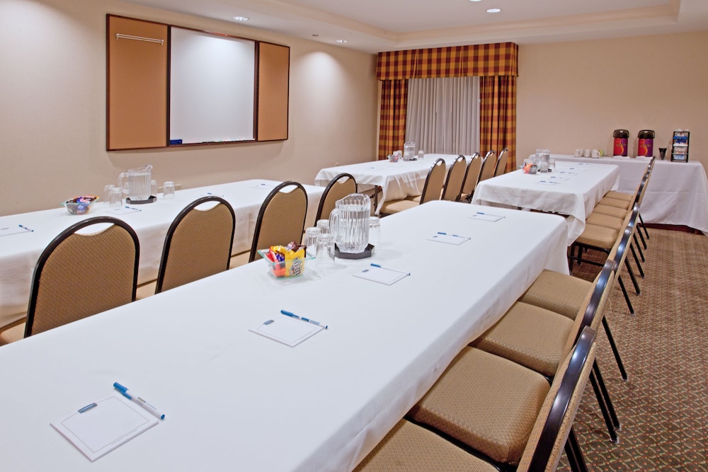 Staybridge Suites Houston Willowbrook 55/67