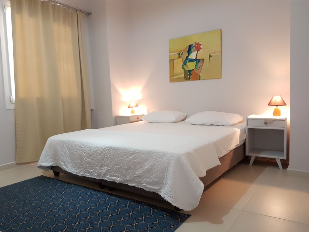 Heraklion Old Port Apartments 16/48