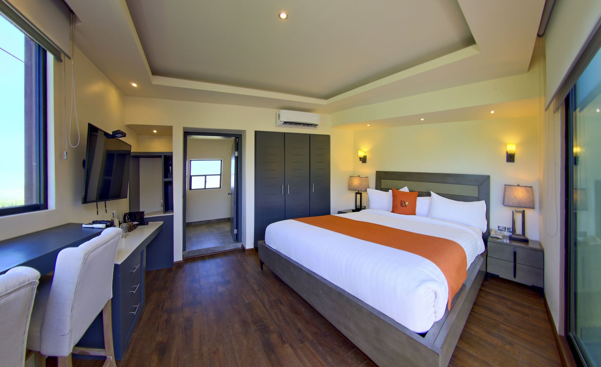 Penthouse, King Bed, Hotel Entre Viedos 2/5
