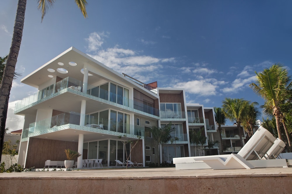 Ultravioleta Boutique Residences 2/47