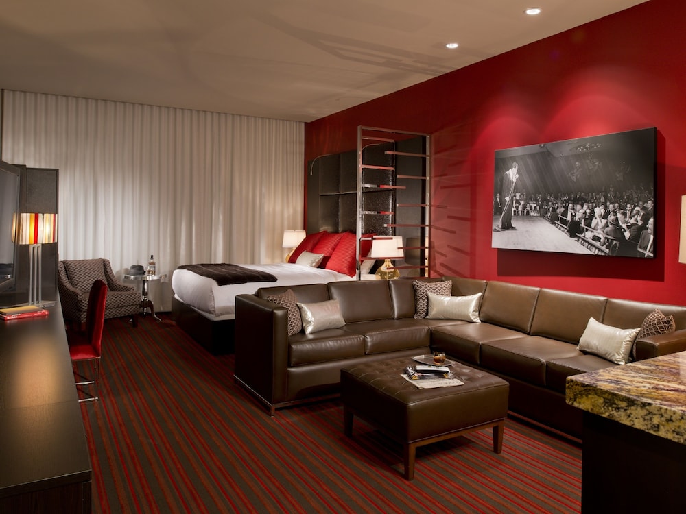 Golden Gate Hotel and Casino 27/43