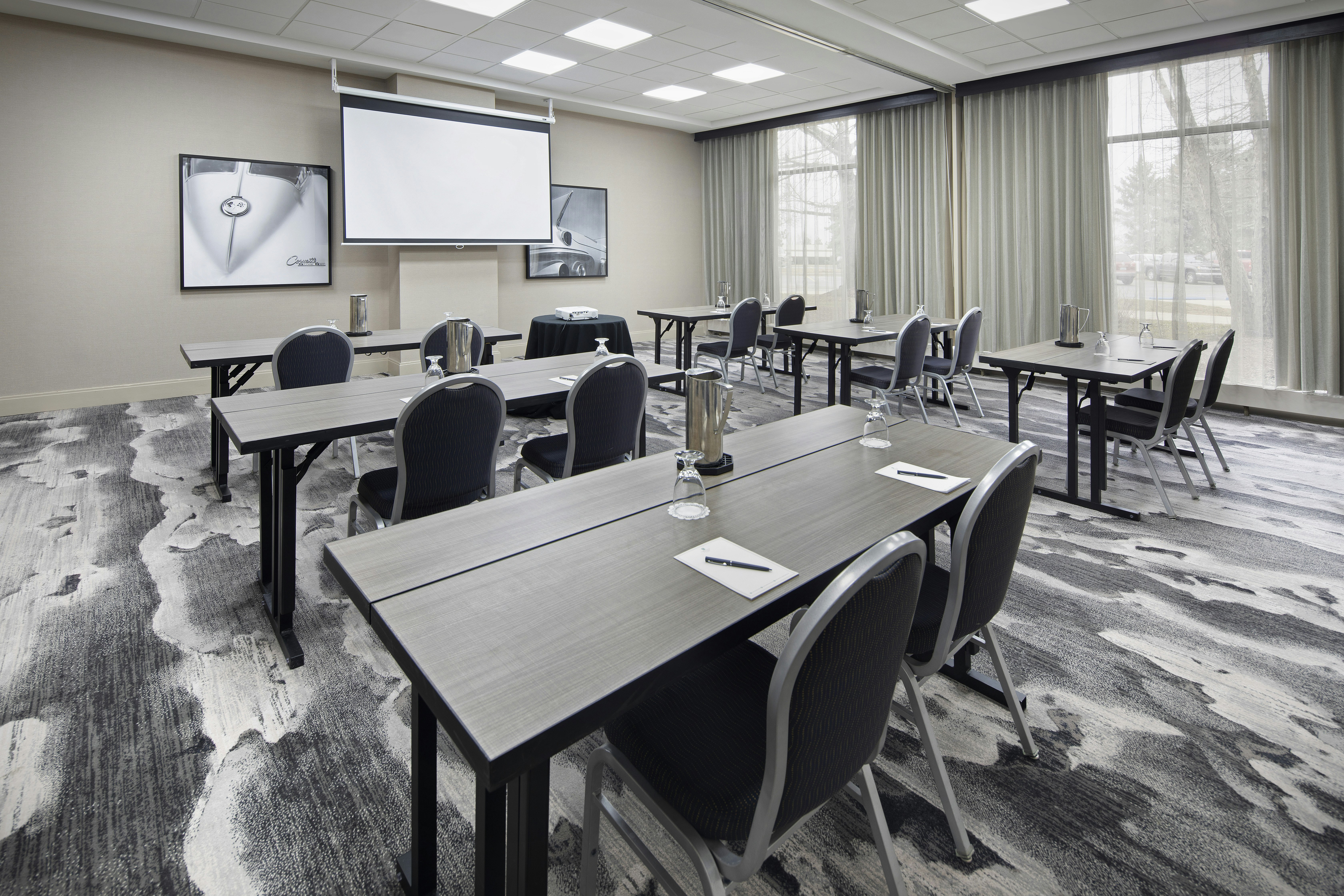 Embassy Suites by Hilton Detroit Troy Auburn Hills 63/77