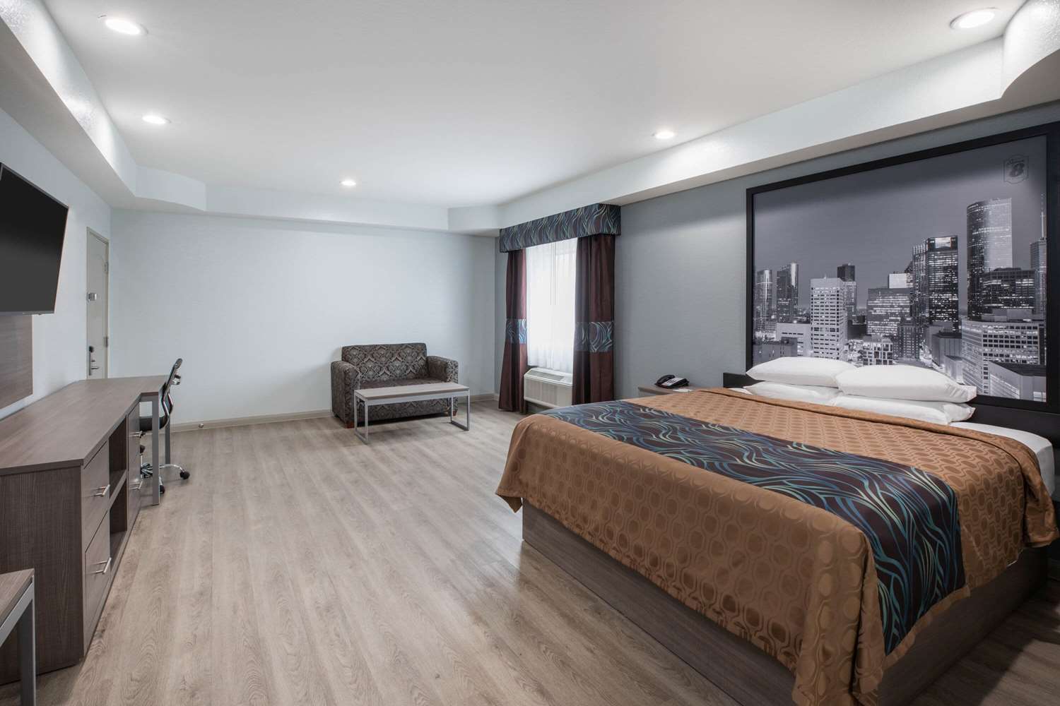 Super 8 By Wyndham Humble Houston 6/21