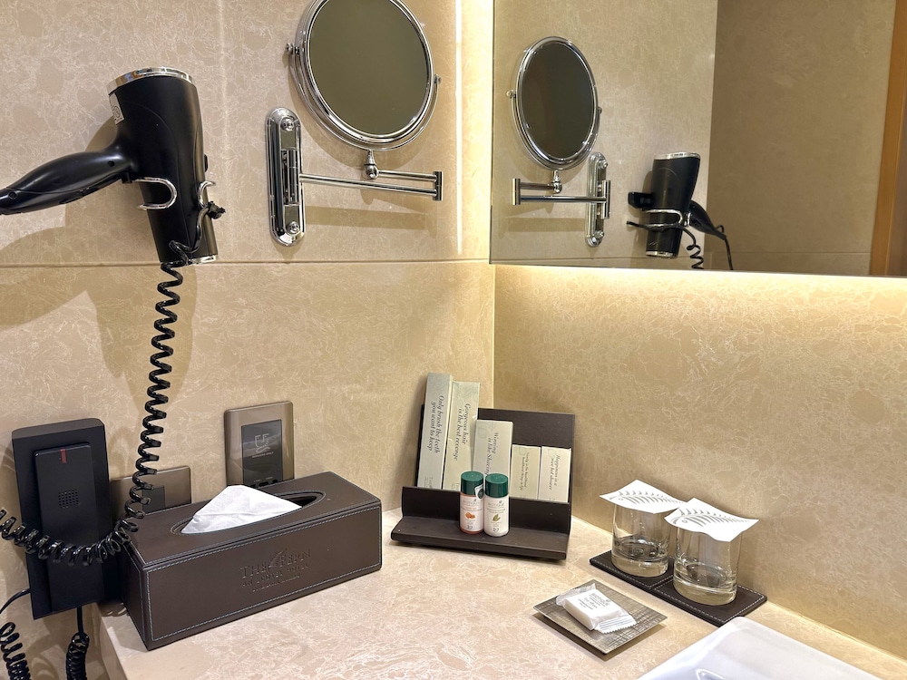The Fern An Ecotel Hotel Goregaon 34/64
