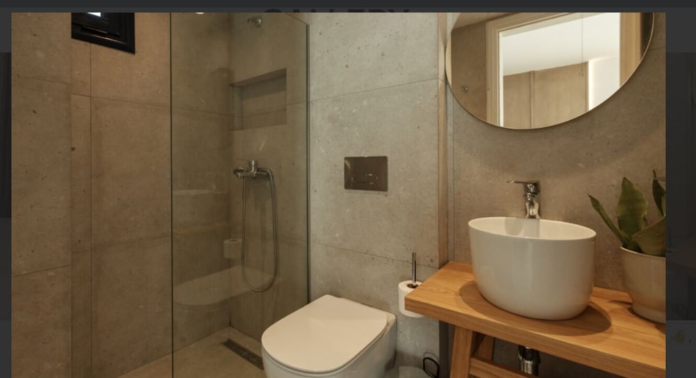 Deluxe, Pool Front، Nami Hotel & Suites 9/10