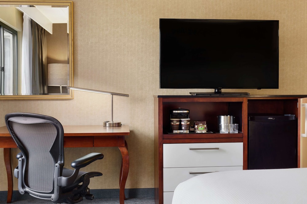 Doubletree By Hilton Detroit Novi 58/74