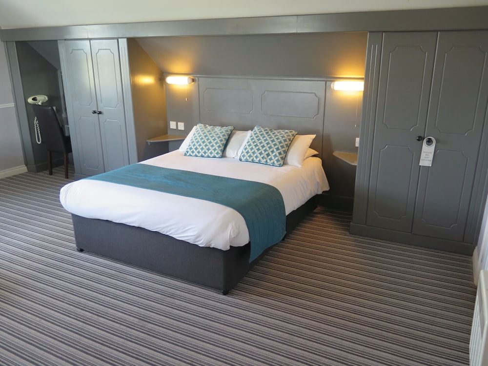 Oyster Fleet Hotel 13/41