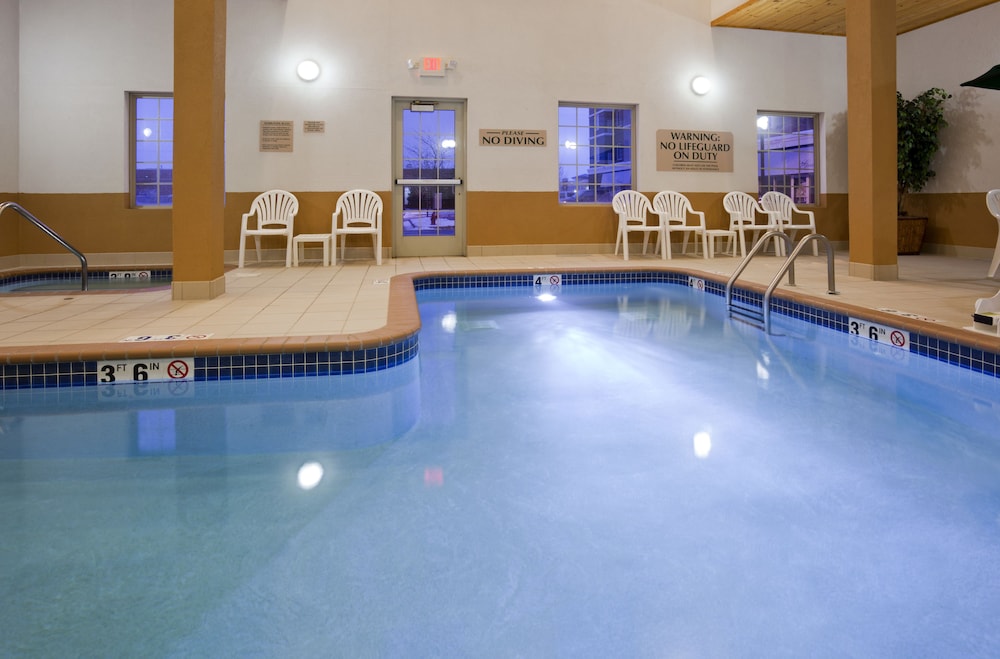 GrandStay Hotel and Conference 20/49