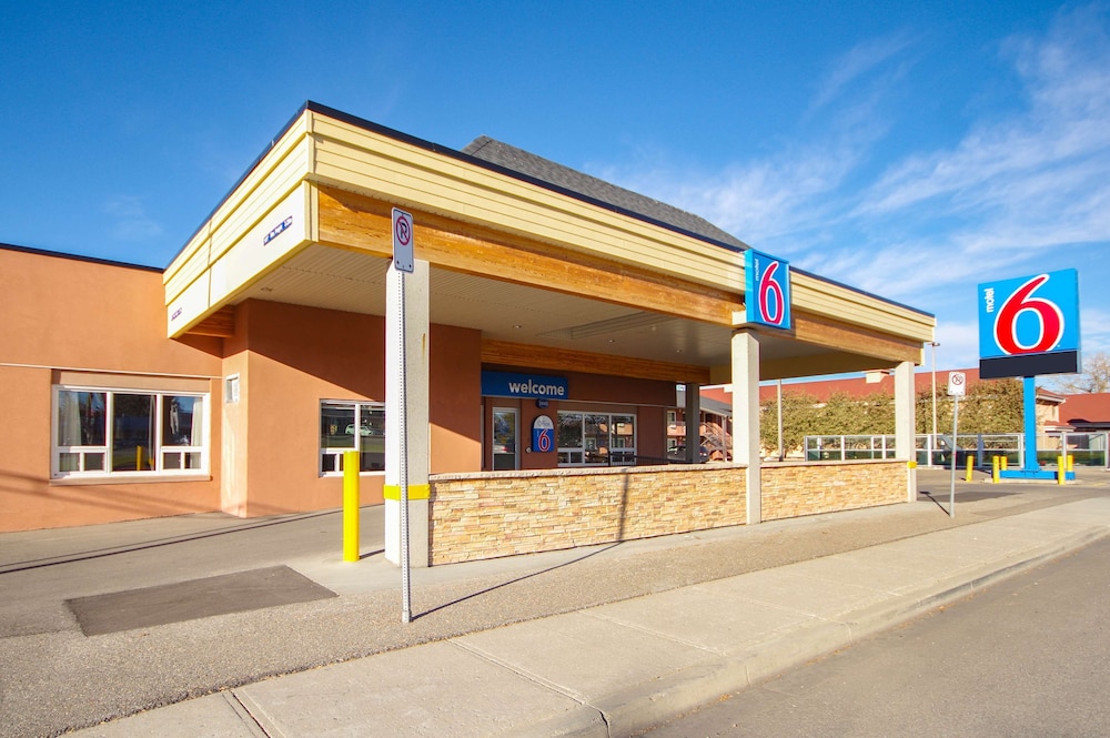 Motel6 Lethbridge Ab 6/62