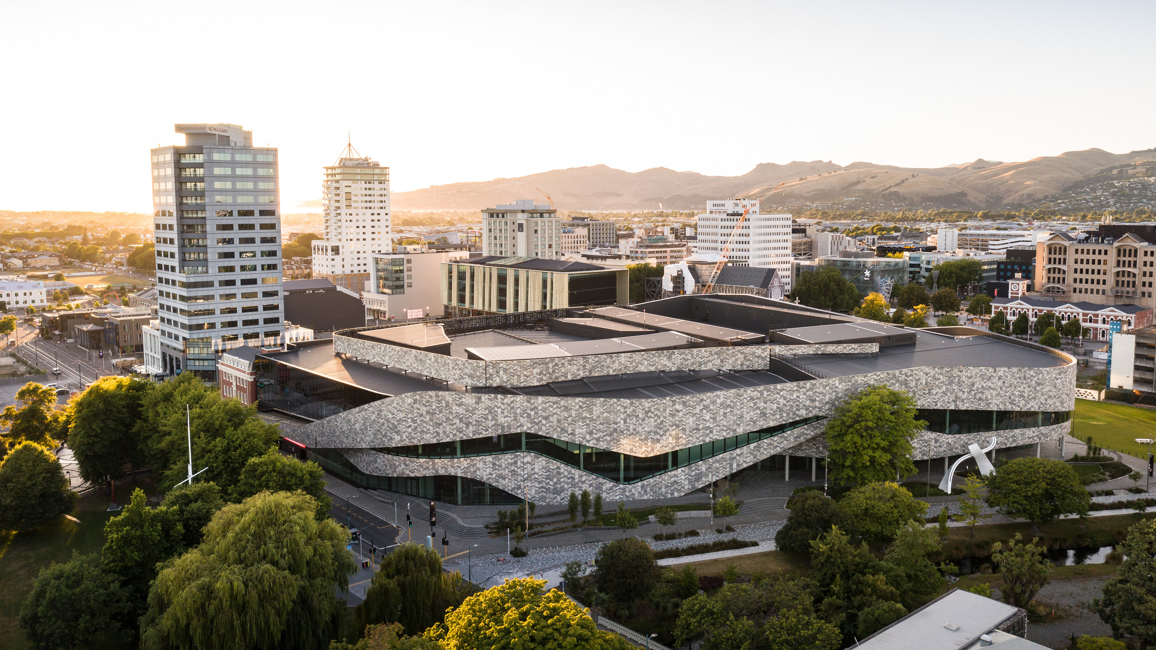 Crowne Plaza Christchurch 50/50