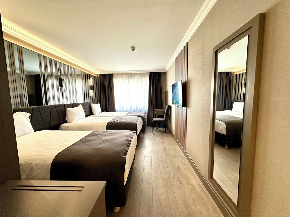 Aven Hotel 44/60