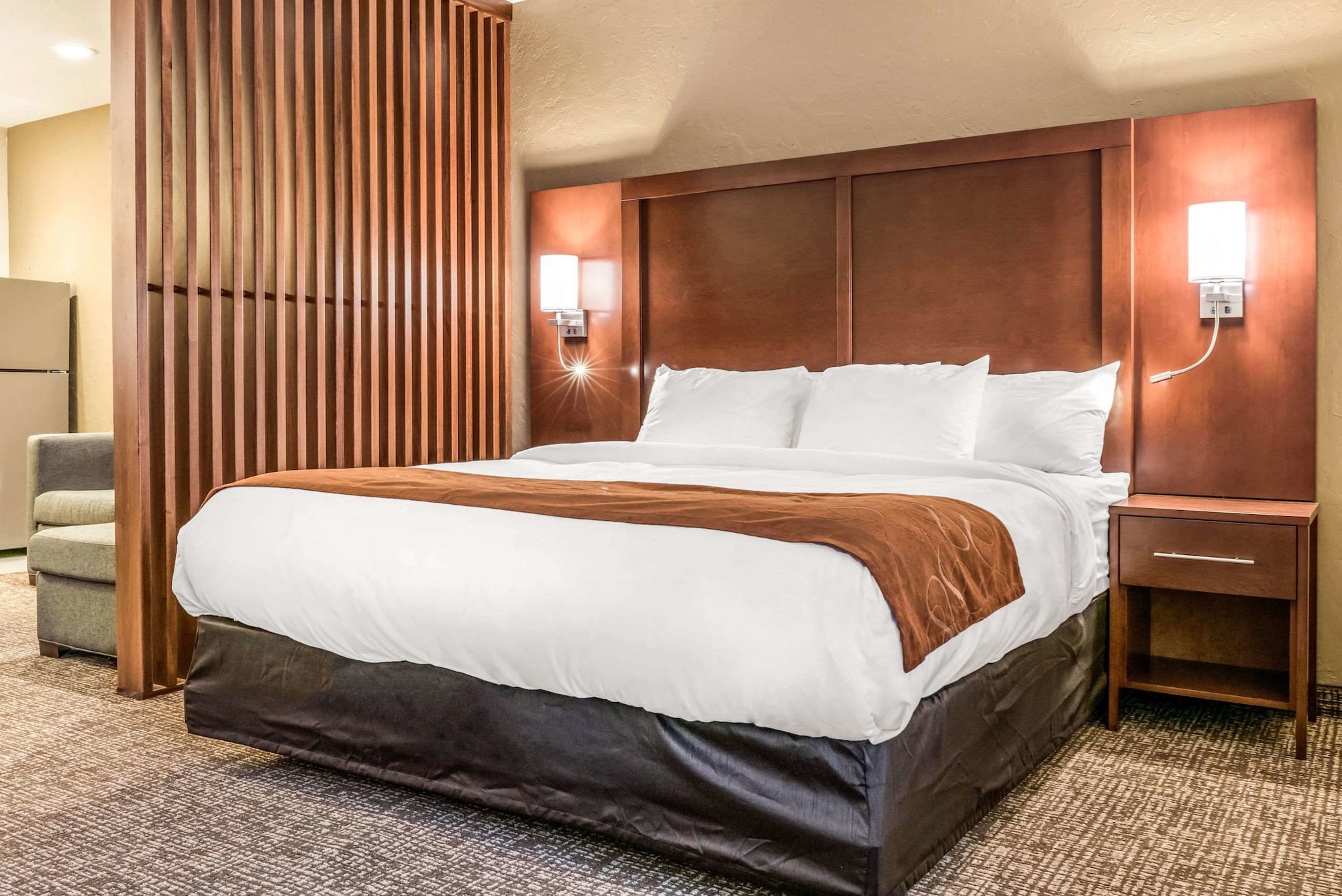 جناح بسرير كينج لذوي الإعاقة، Comfort Suites Florence - Cincinnati South 2/7
