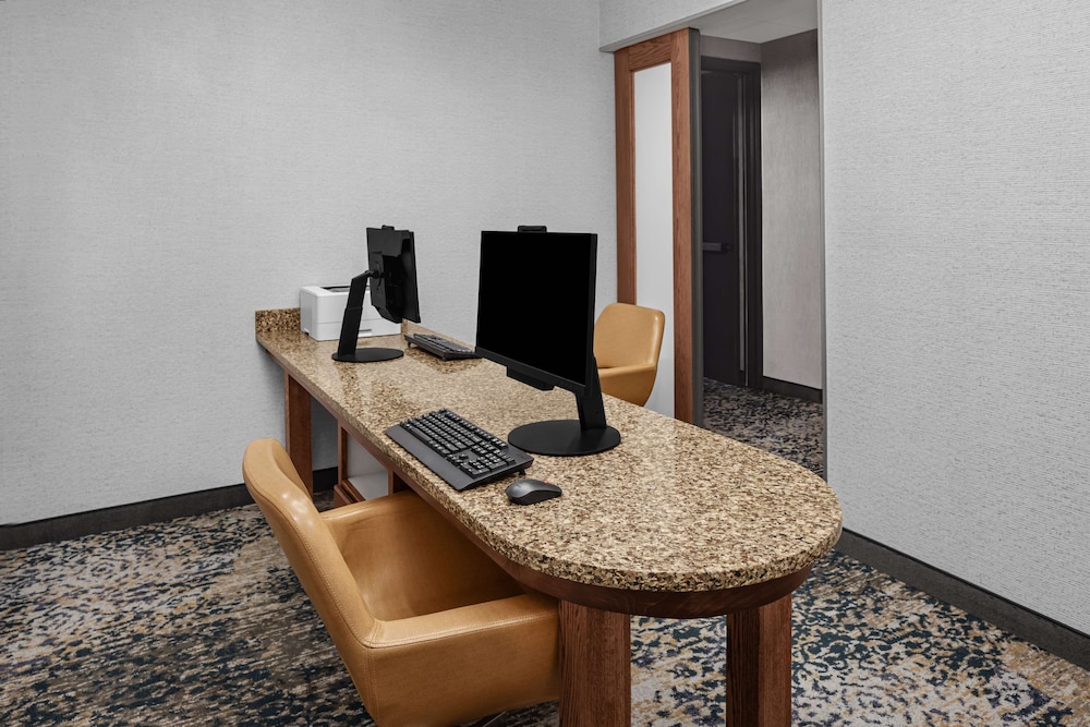 Homewood Suites by Hilton Orland Park 38/39