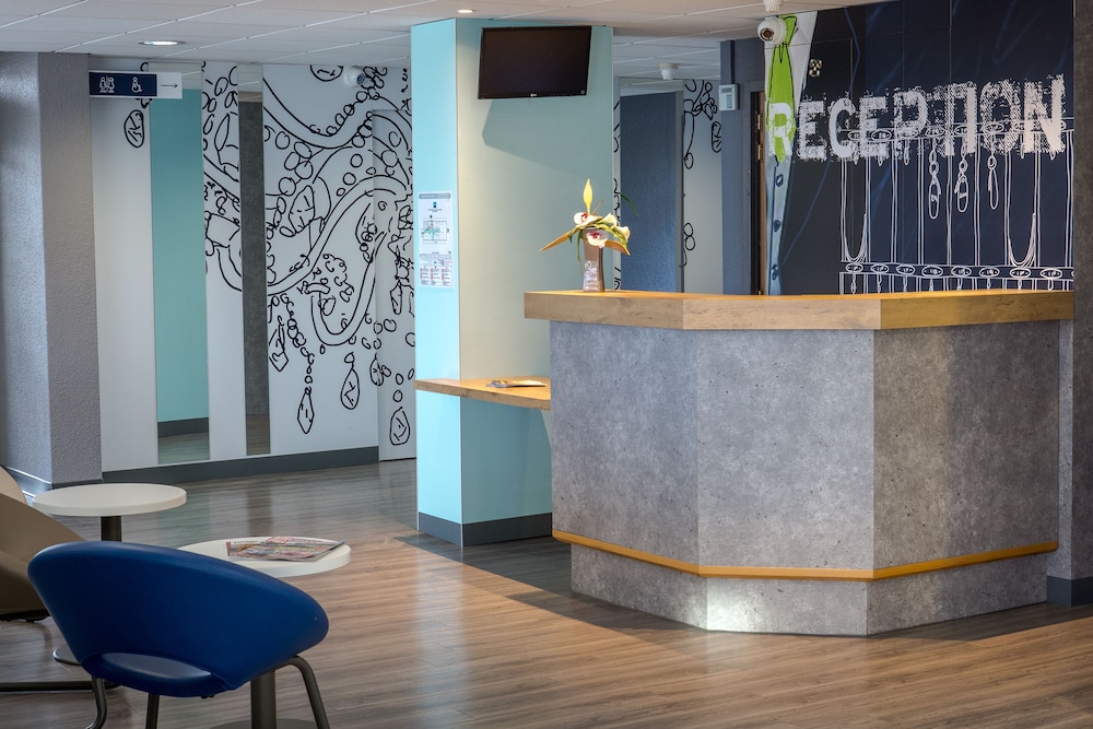 Ibis budget Frejus Saint Raphael Centre et Plage 11/64