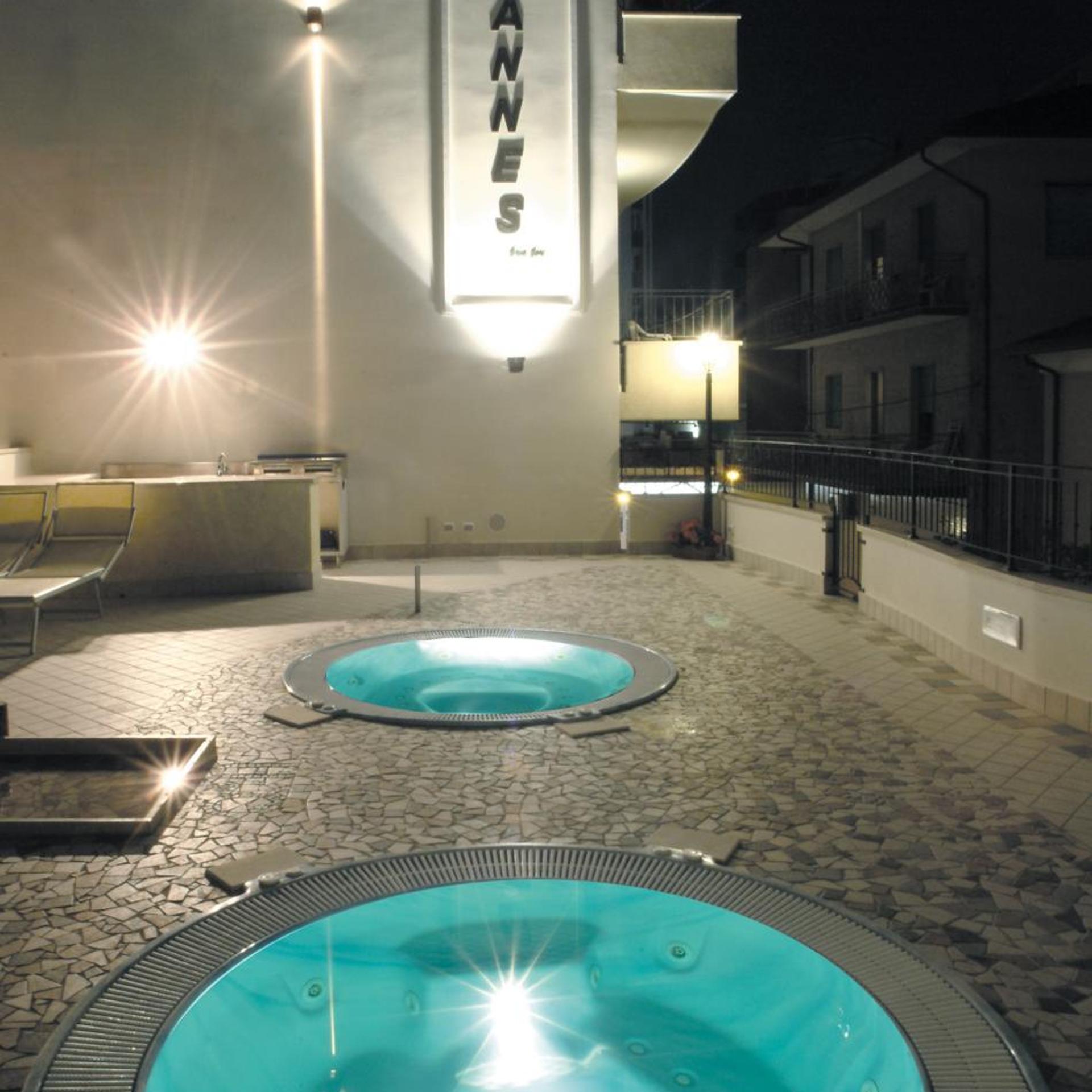 Hotel Cannes 27/50