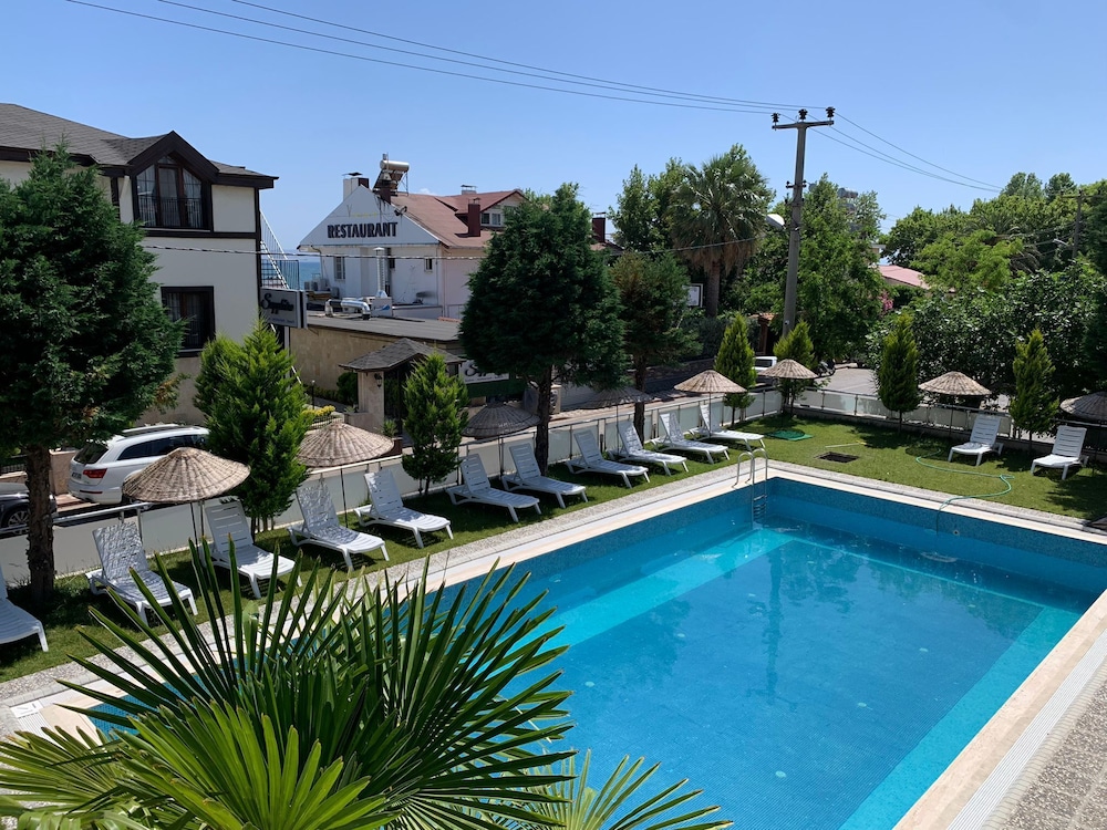 Akcayzeytin Otel 38/46