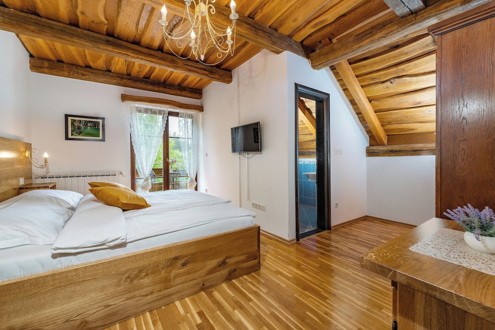Plitvica Lodge 15/50