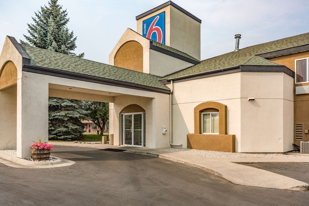 Motel6 Bozeman, MT 44/51