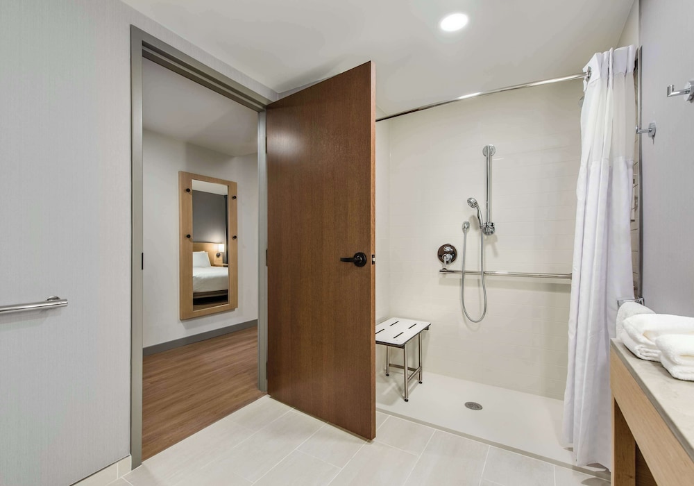 Hyatt Place Kent Narrows and Marina 49/50