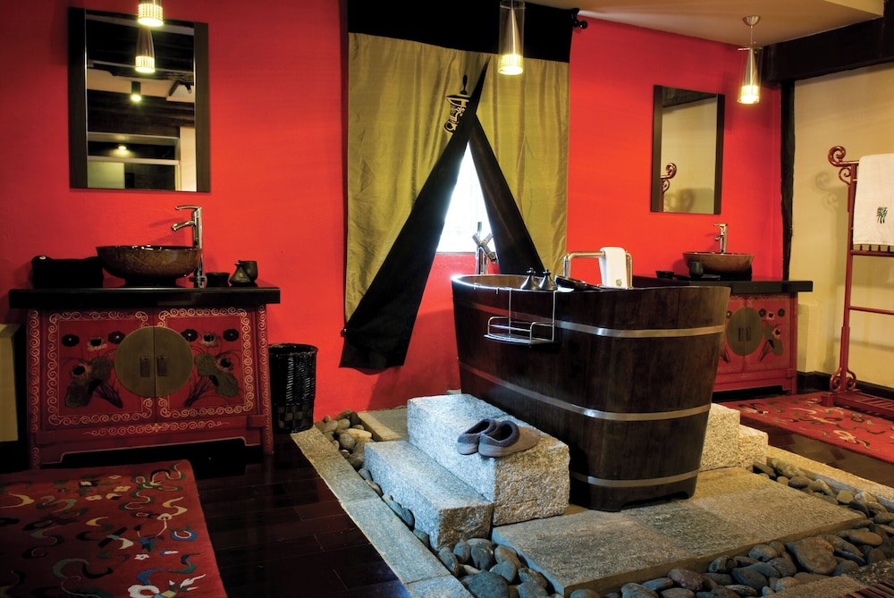 BANYAN TREE RINGHA 10/50