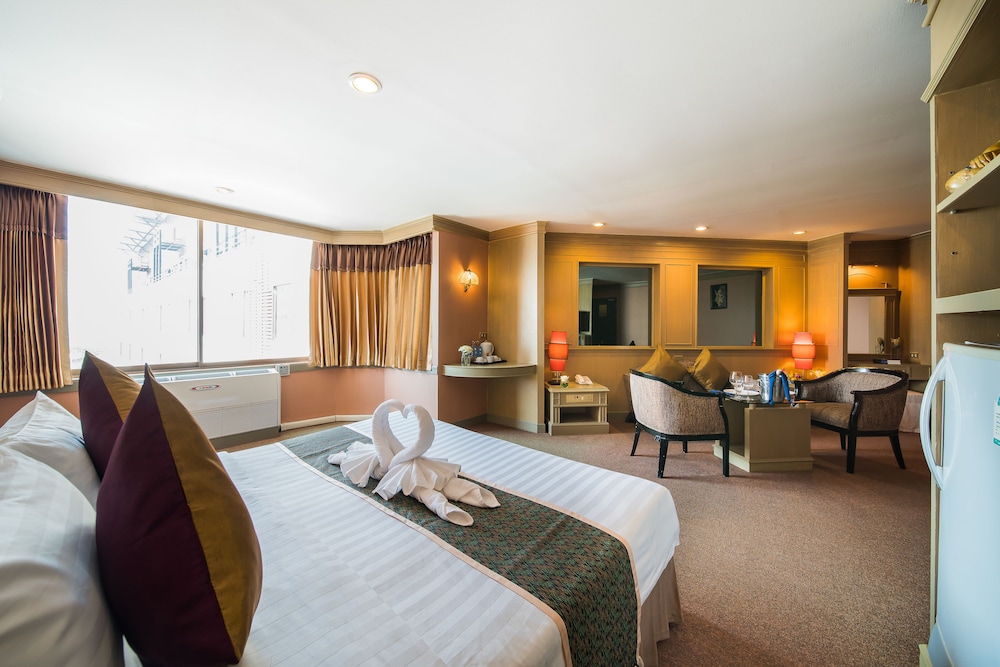 Mountain Beach Hotel 27/73