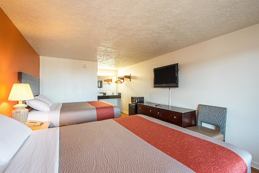 Budget Inn Norfolk Va 18/42