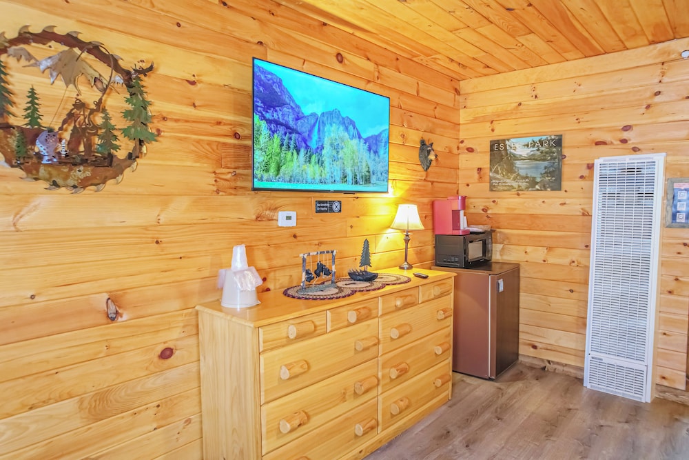 Nicky's Resort 7/44