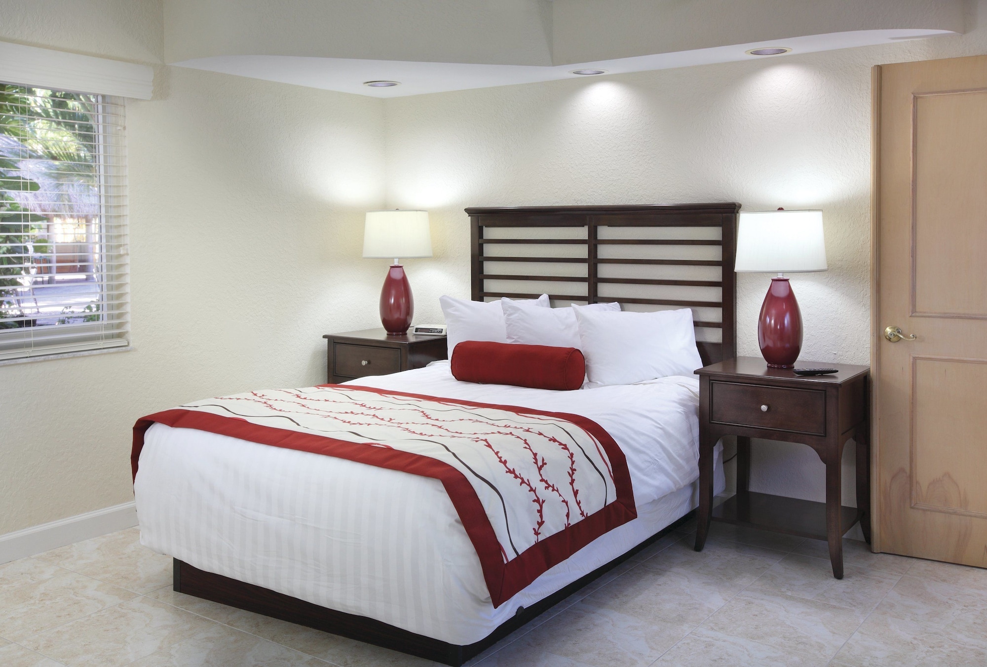 2 Bedrooms, Standard, 2 Queen Beds, Sofa