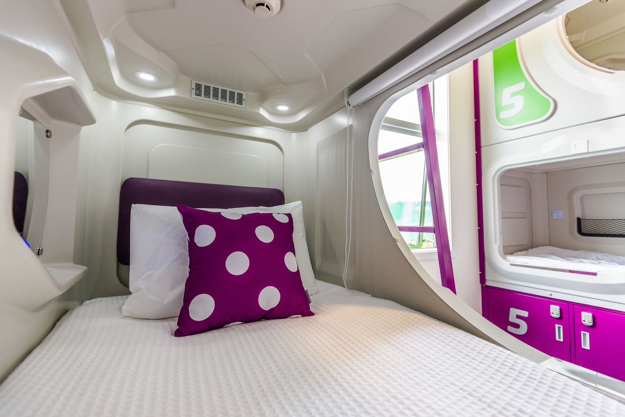 Private, Pod, Bunk Bed