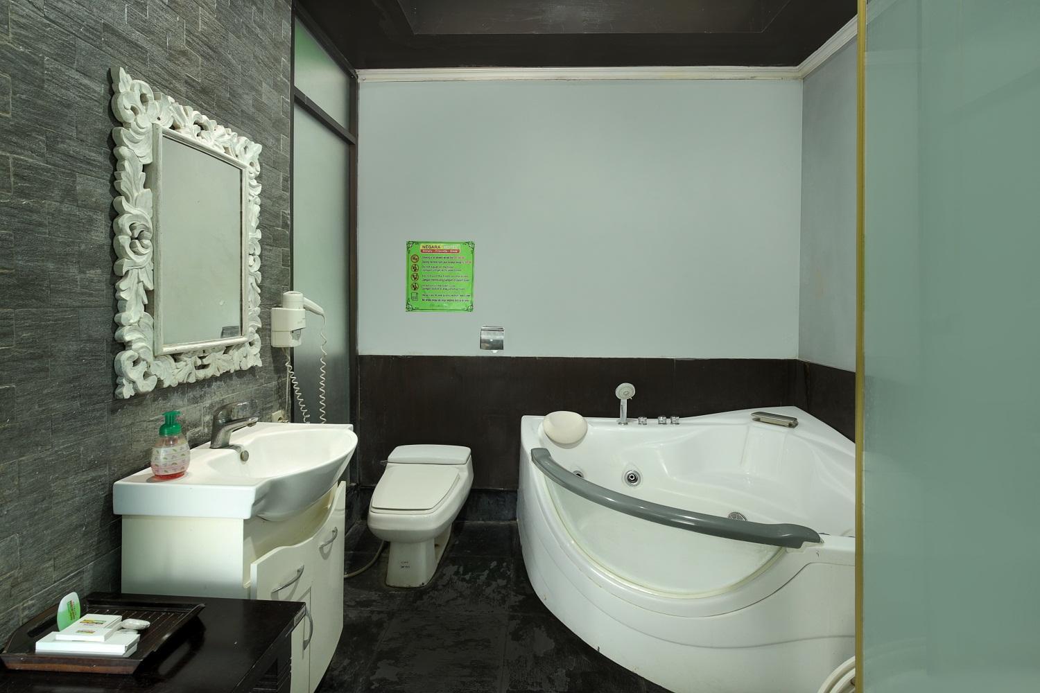 Negara Hotel 25/27