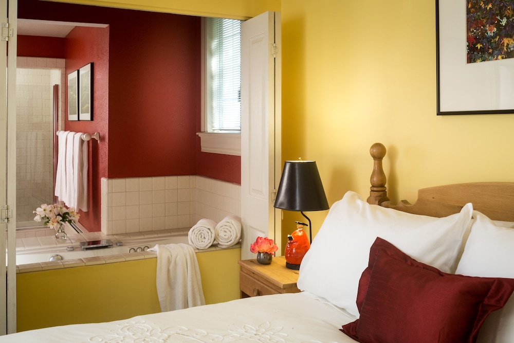 Inn at Occidental 22/50