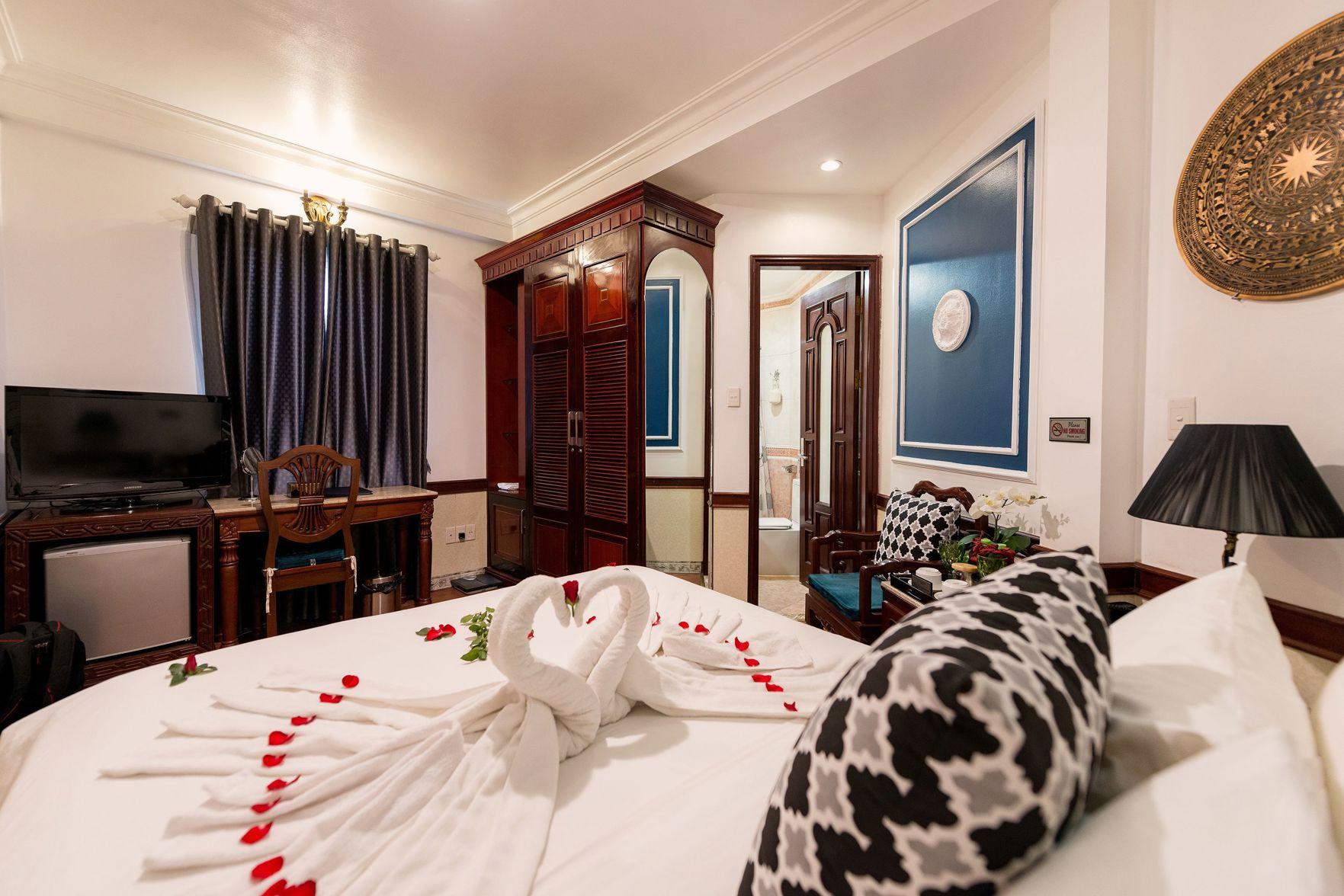 Standard, Prince Ii Hotel 2/2