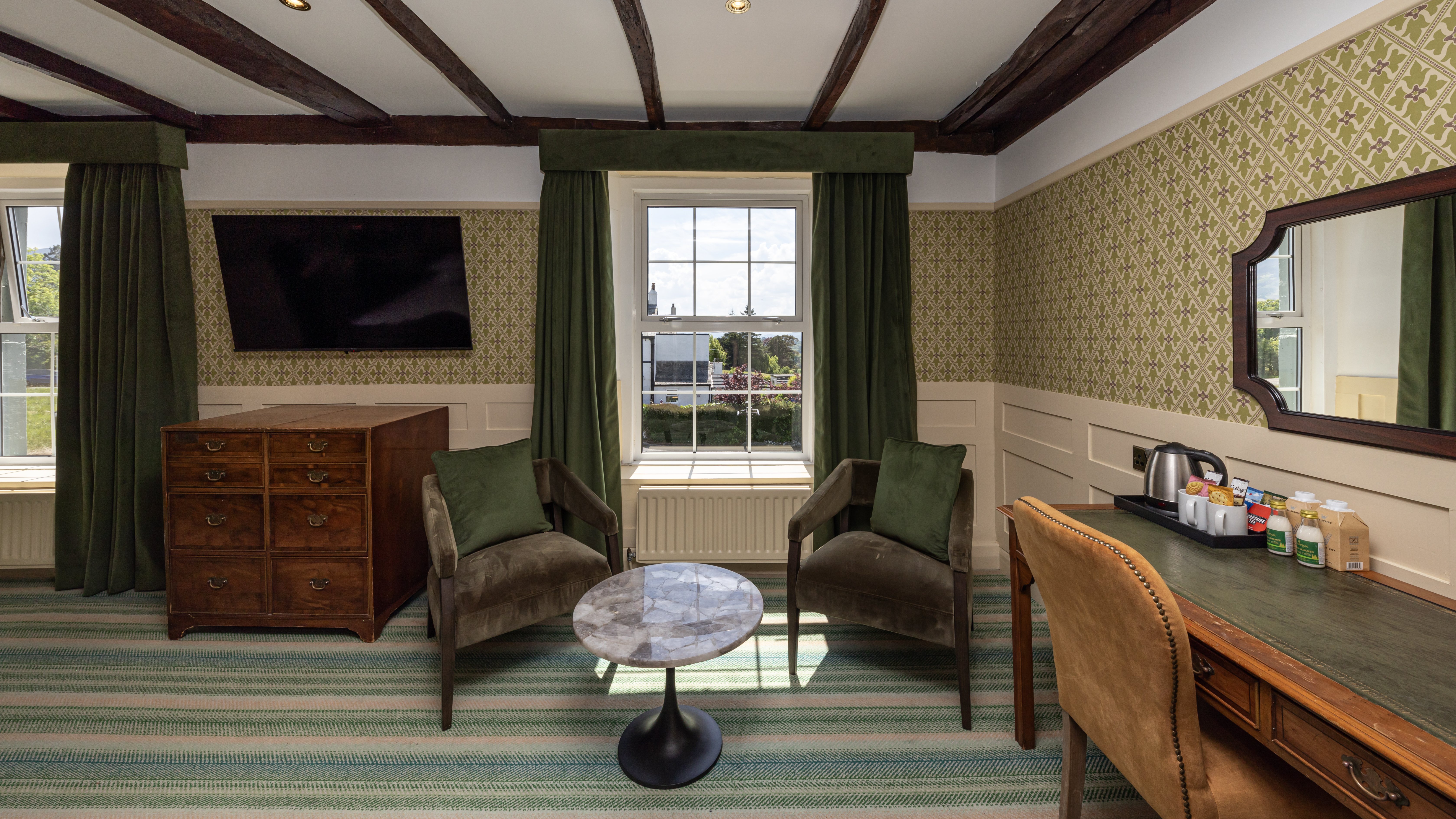 Lake District Castle Inn 26/50