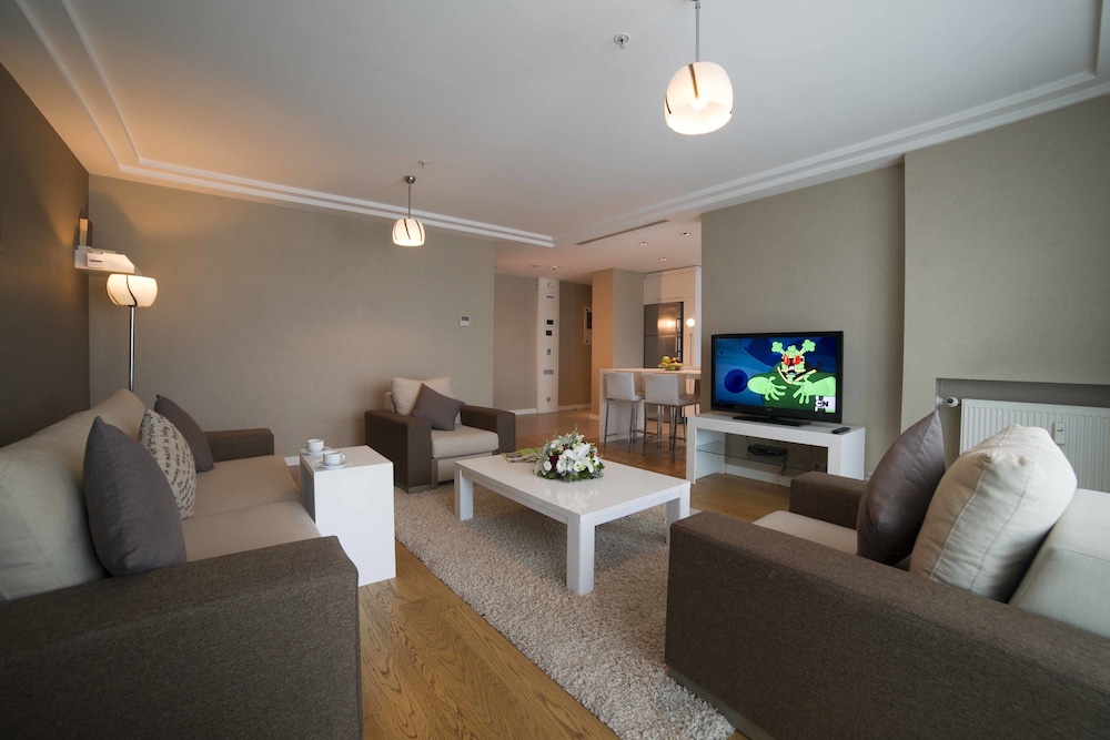 Radisson Residences Avrupa Tem Istanbul 50/66
