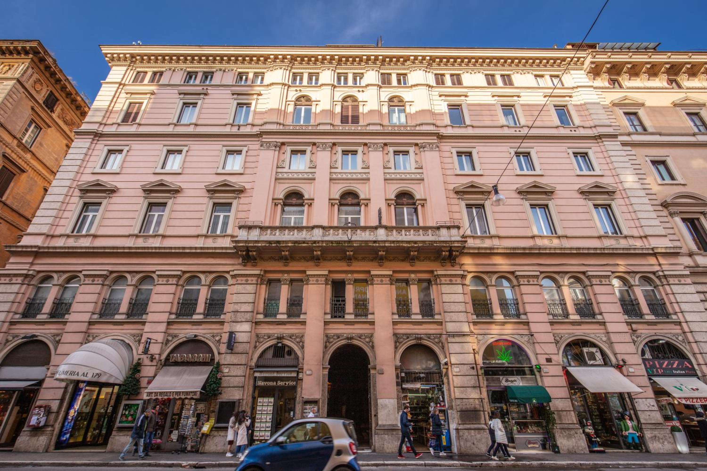 Four Rivers Suites In Rome 1/24