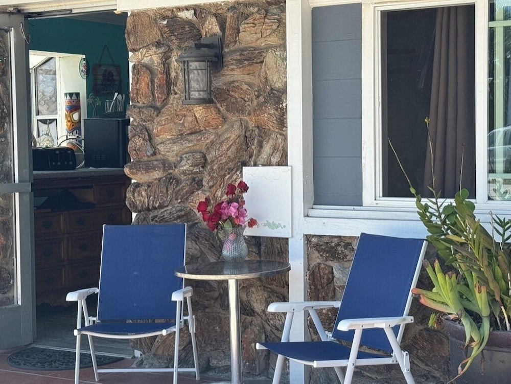 Shores Inn 37/50