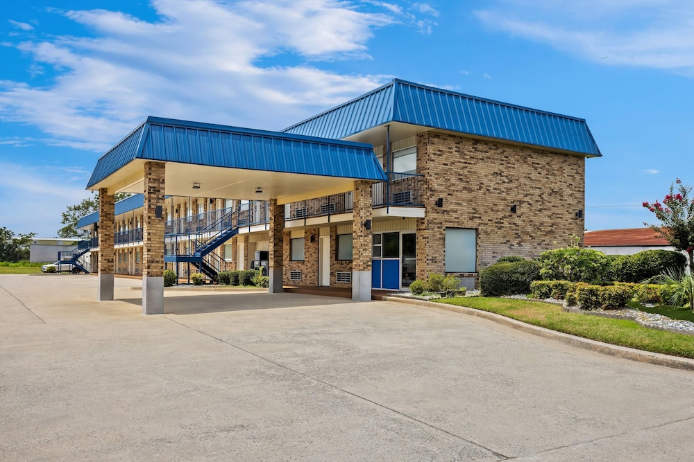 Rodeway Inn Baxley, GA 3/86