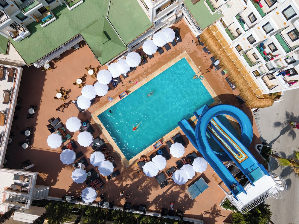 Hotel Sun Fire Beach 18/57