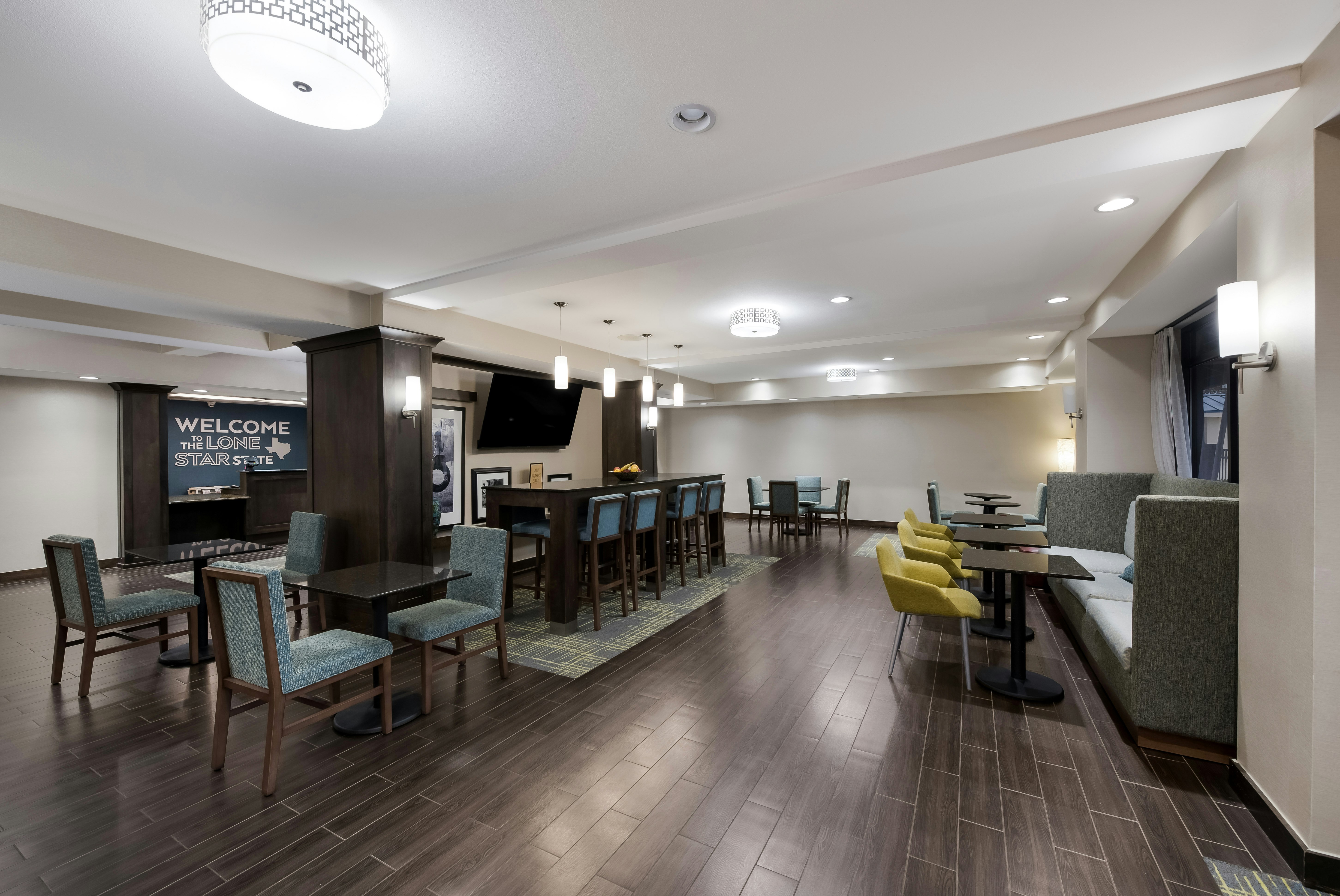 Hampton Inn Marshall, TX 32/43