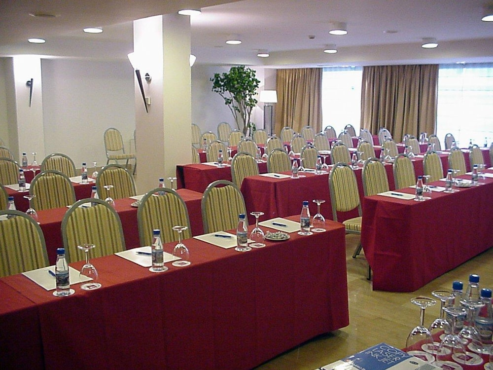 Yomo Centric Hotel 41/50