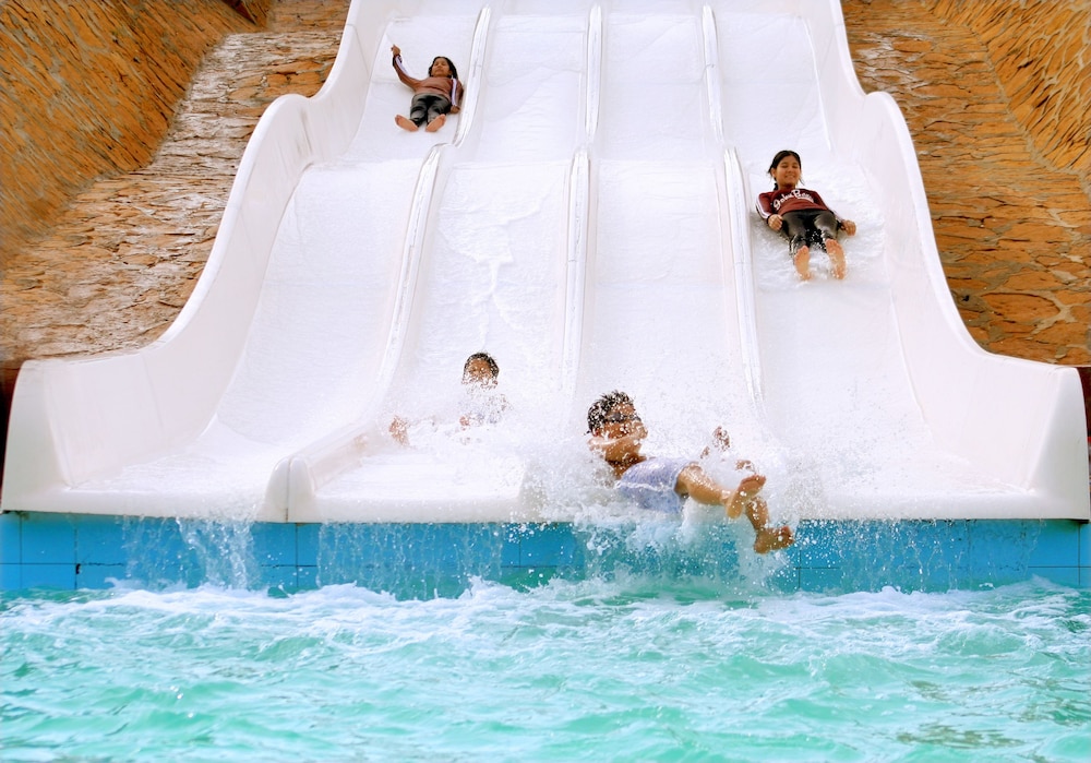 Dreamworld Resort Chalets Golf Club 48/50
