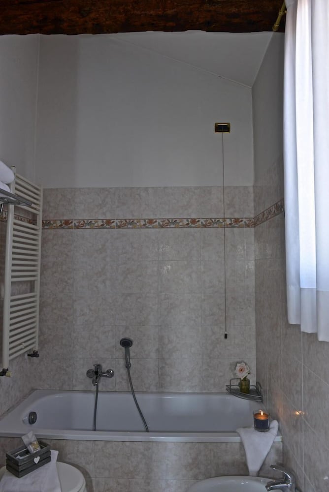 Alla Corte Rossa 20/60