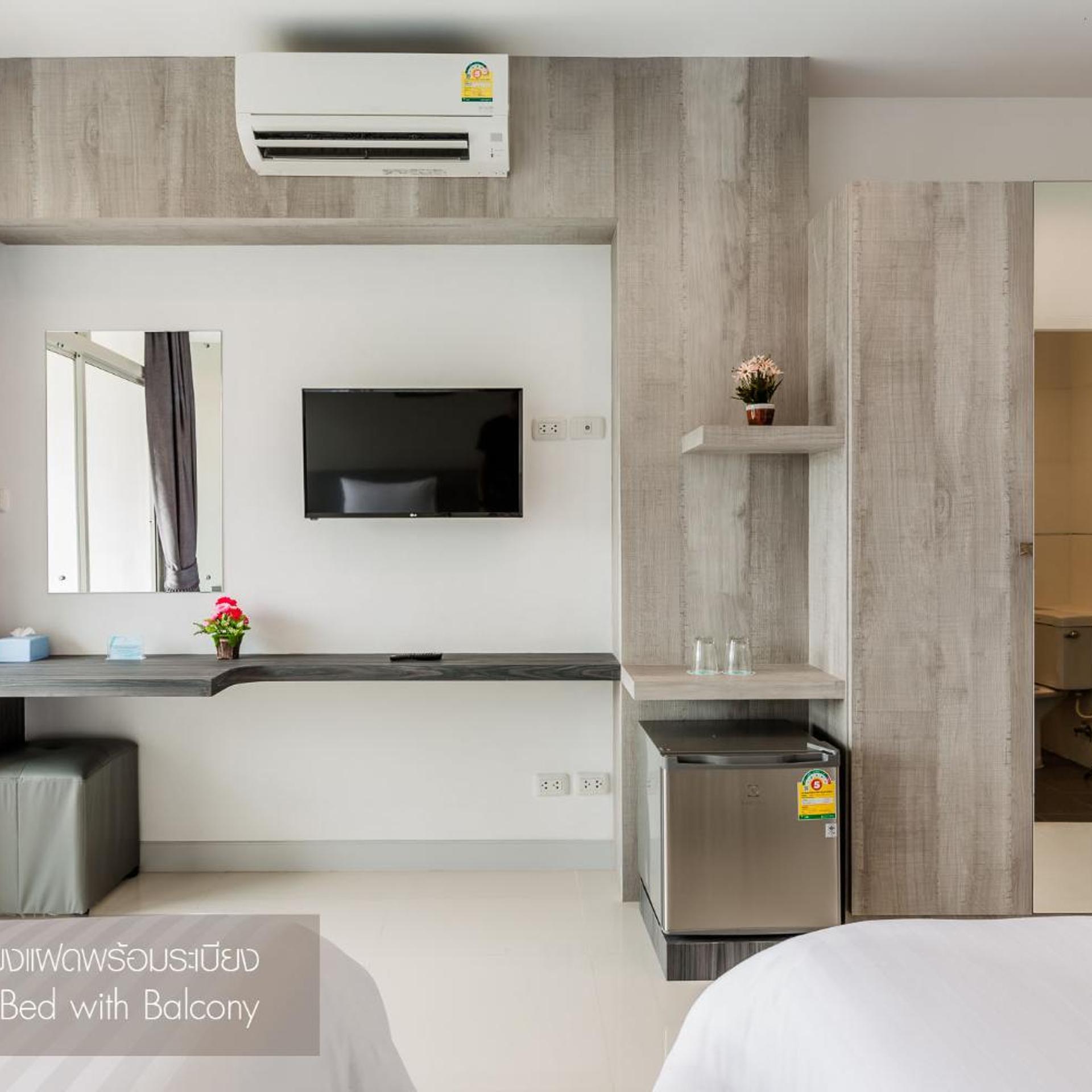 Superior, Twin Beds, City View, Evergreen Suite Hotel 10/10