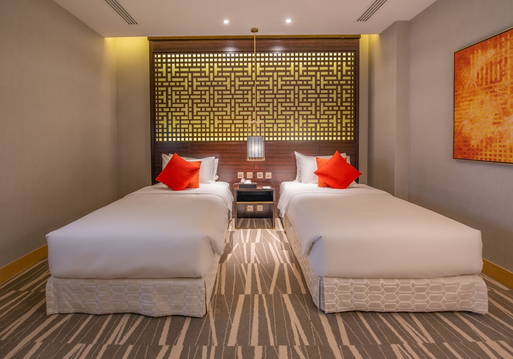 فندق رامادا القصيم(Ramada by Wyndham Al Qassim) 18/74
