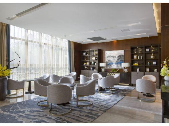 Heyuan Holiday Hotel 33/36