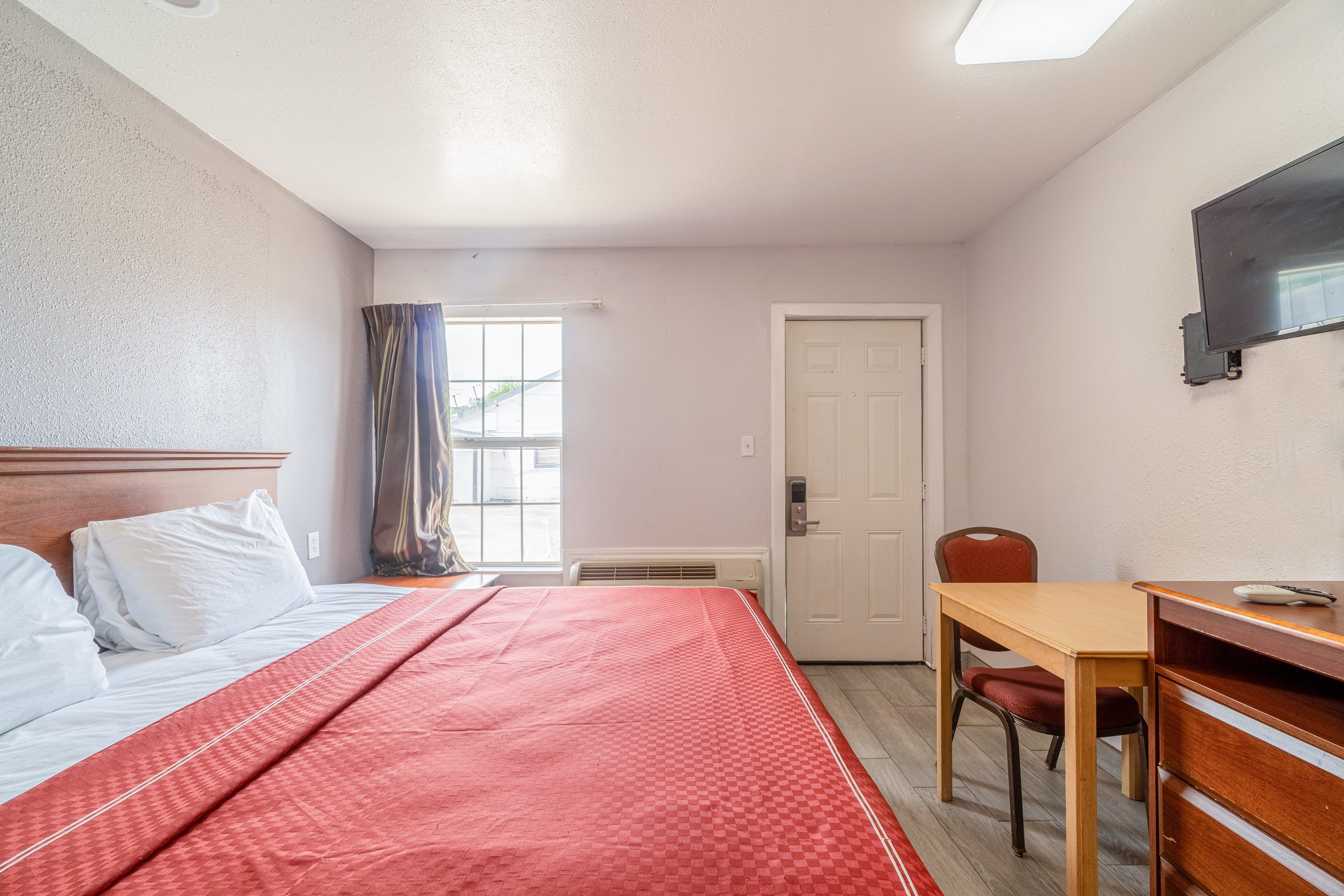 OYO Budget Inn Falfurrias Hwy 281 9/50