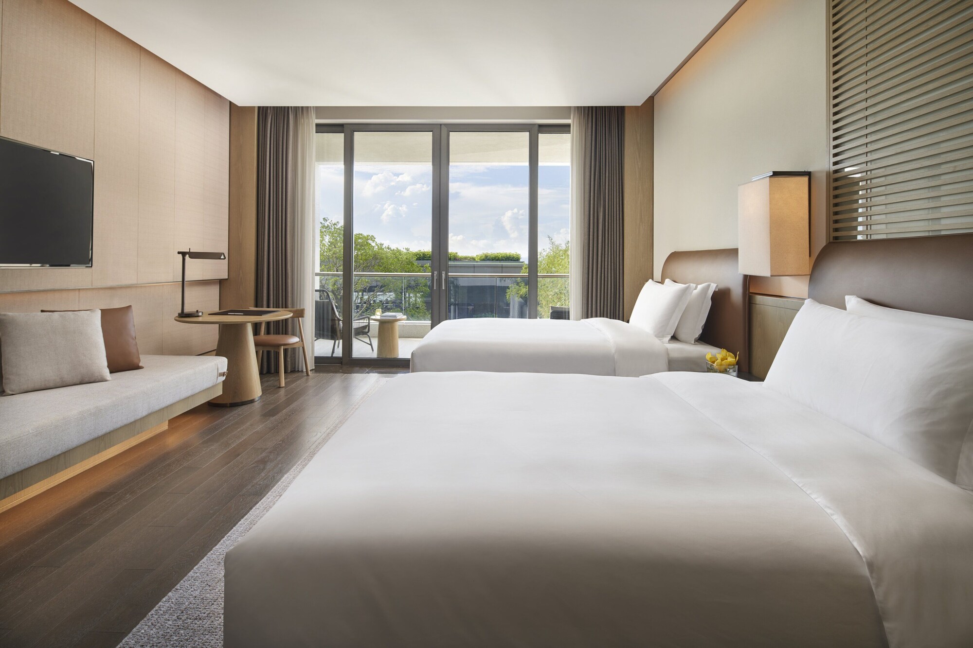 Classic, Twin Beds, Garden View, Club Lounge Access