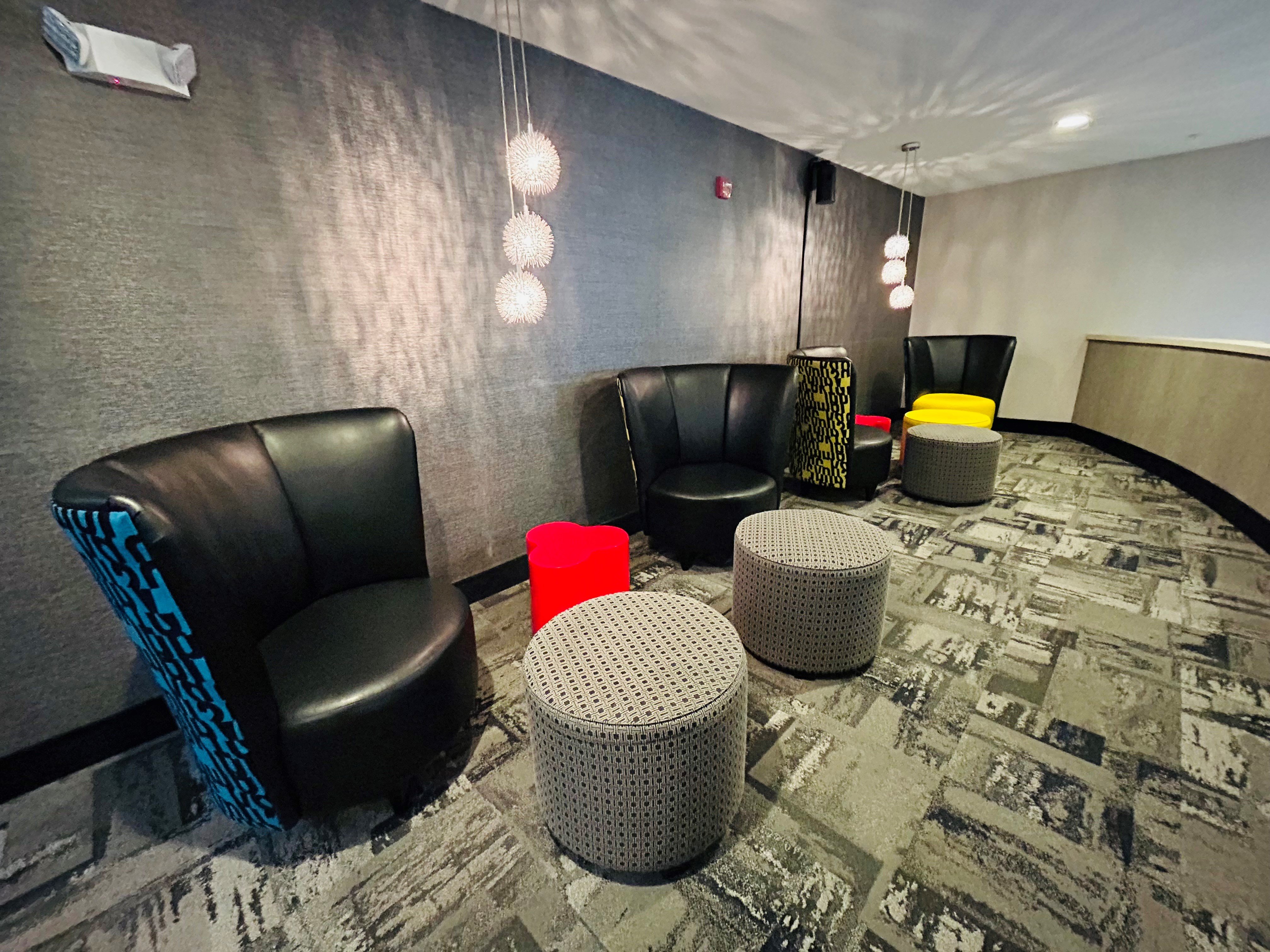 Holiday Inn Express Suites Shippensburg 44/65